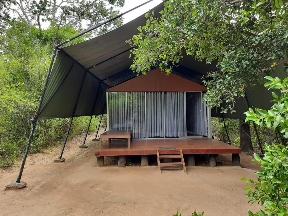 Отель Yala Leopard Mobile Camp Экстерьер фото